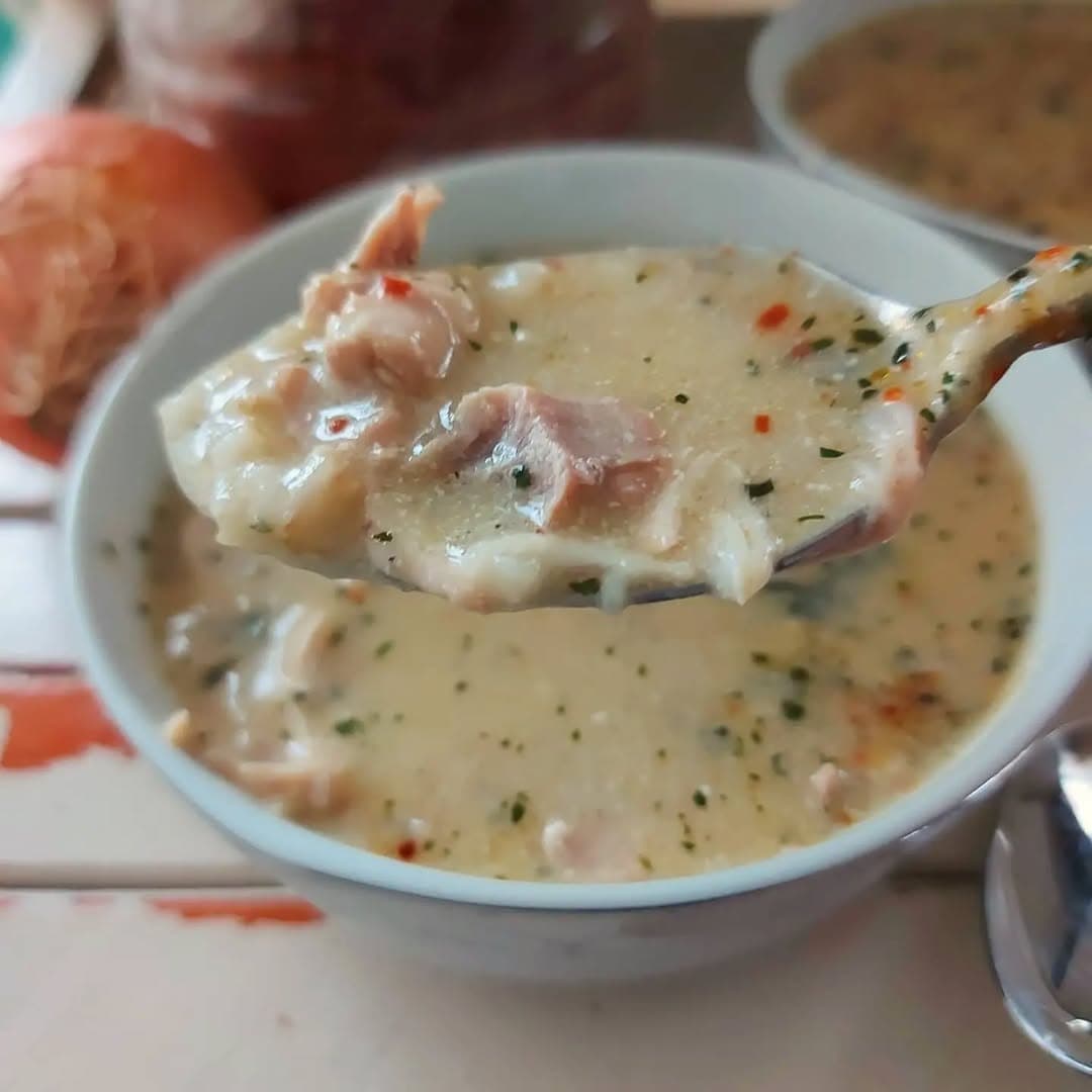 Tavuklu Buğday Çorbası