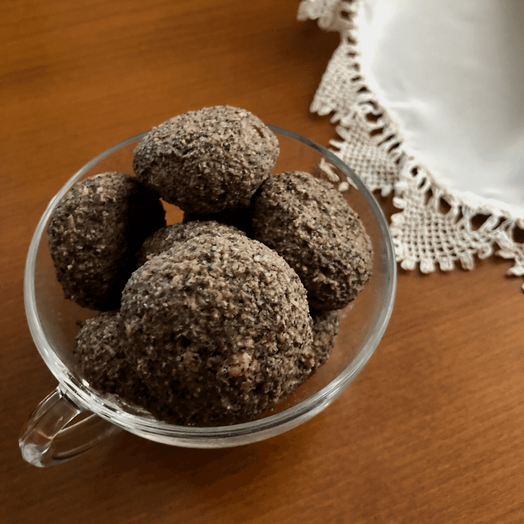 Üç Malzemeli Zeytinli Kurabiye