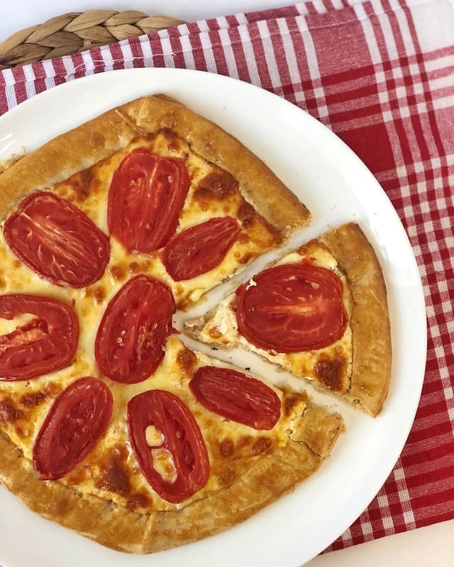 Domatesli Peynirli Galette