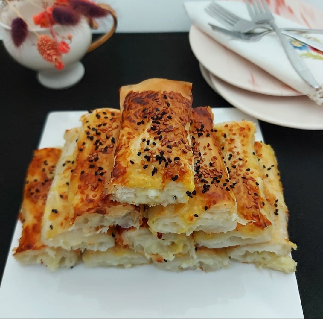 Baklava Yufkasından Börek