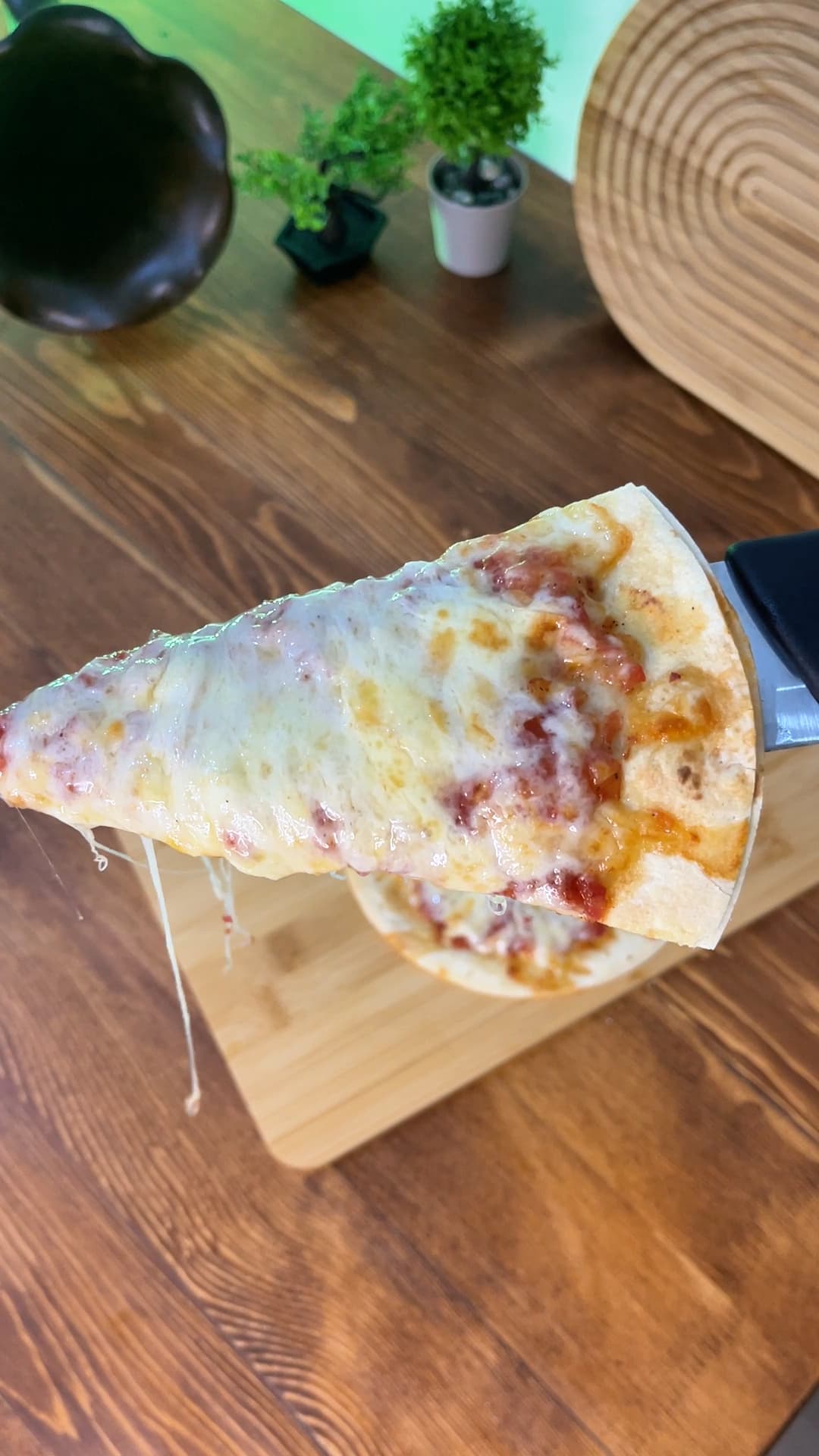 Üç Malzemeli Pizza (Videolu)