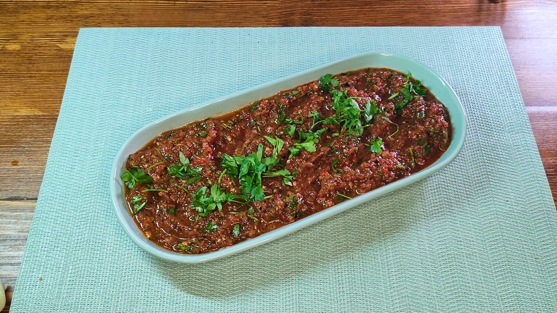 Kebapçı Usulü Acılı Ezme