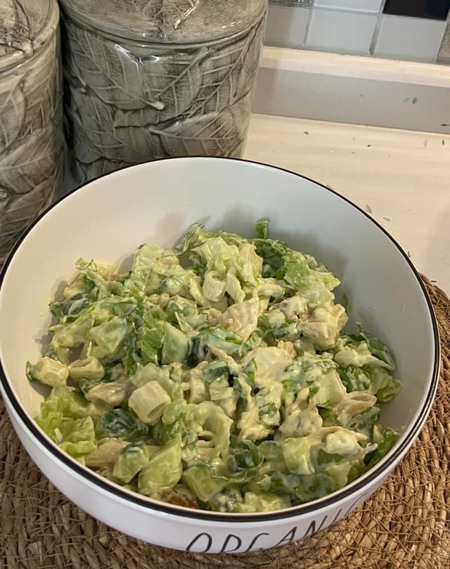 Tok Tutan Yaz Salatası